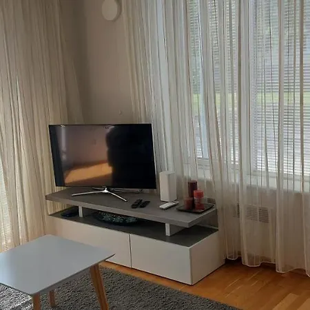 Karusselli Beach Apartement 페르누