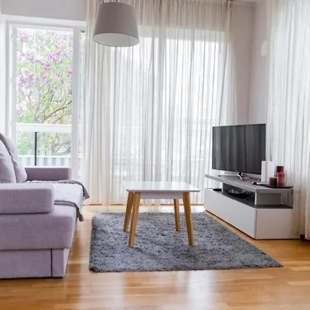 아파트 Karusselli Beach Apartement *