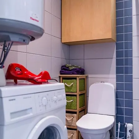 아파트 Karusselli Beach Apartement 페르누